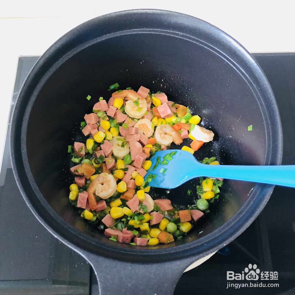吃不过瘾的虾仁黄金炒饭