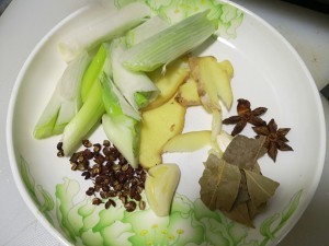 红烧三黄鸡的制作方法