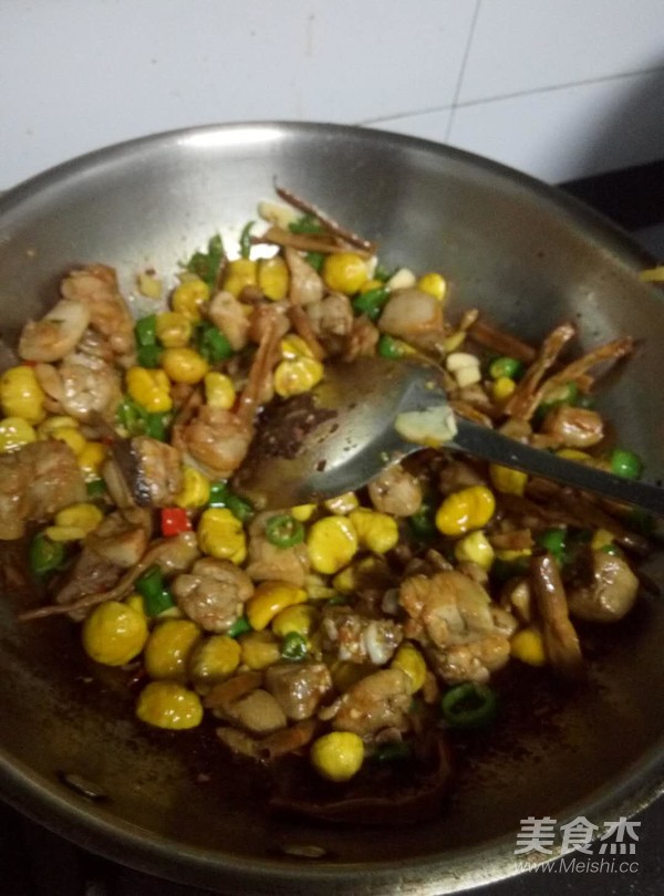 板栗干笋烧鸡腿