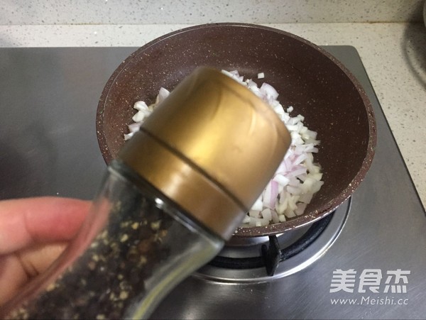虾仁鸡蛋三明治