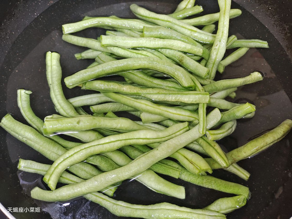 榄菜肉末四季豆