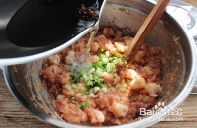 百吃不厌的荸荠虾仁馄饨怎么做？