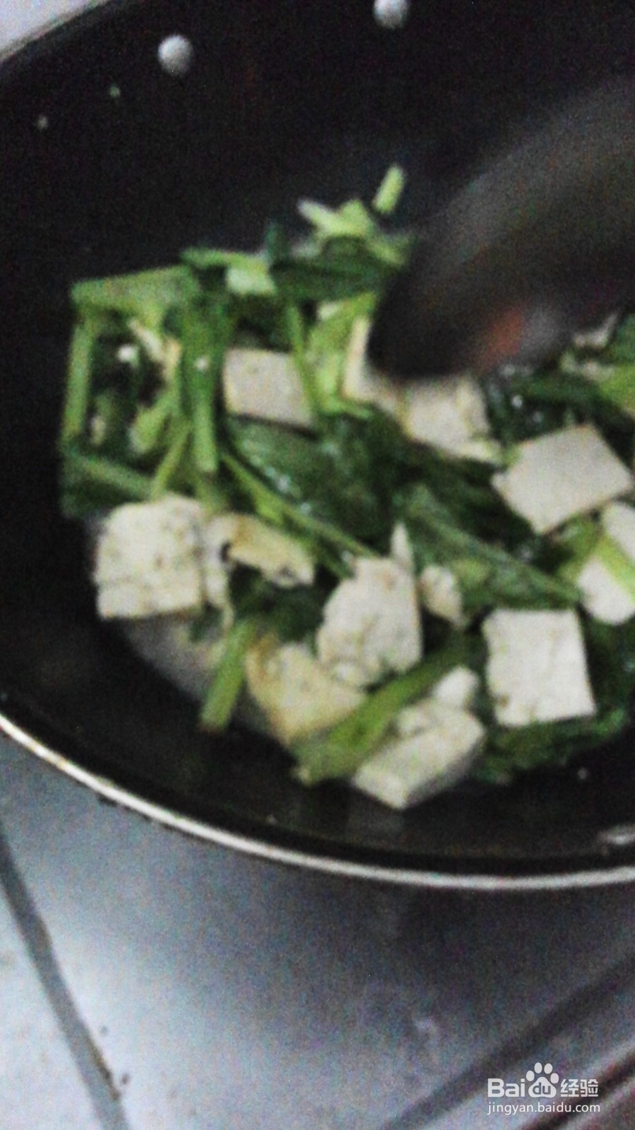 教你炒出美味的豆腐。喜欢吃豆腐的进来看看吧!