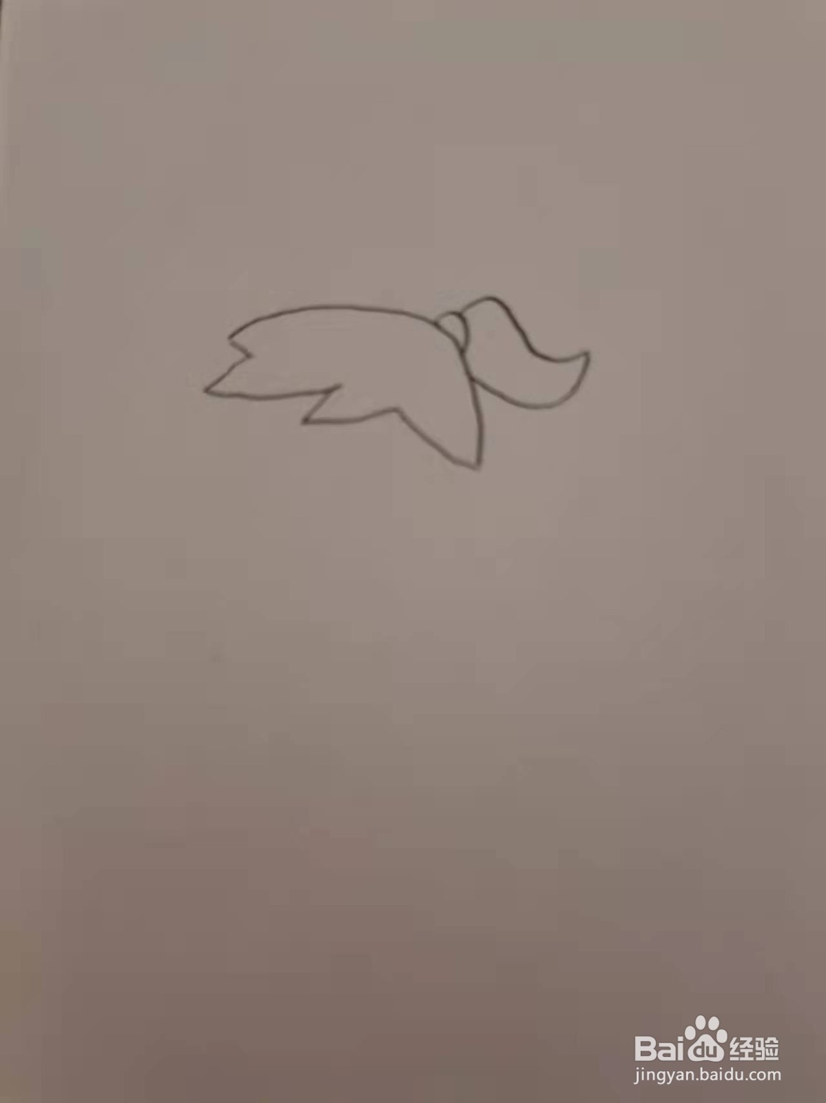 打网球的小女孩怎么画