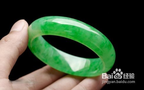 帮新娘选翡翠手镯有什么简单的方法