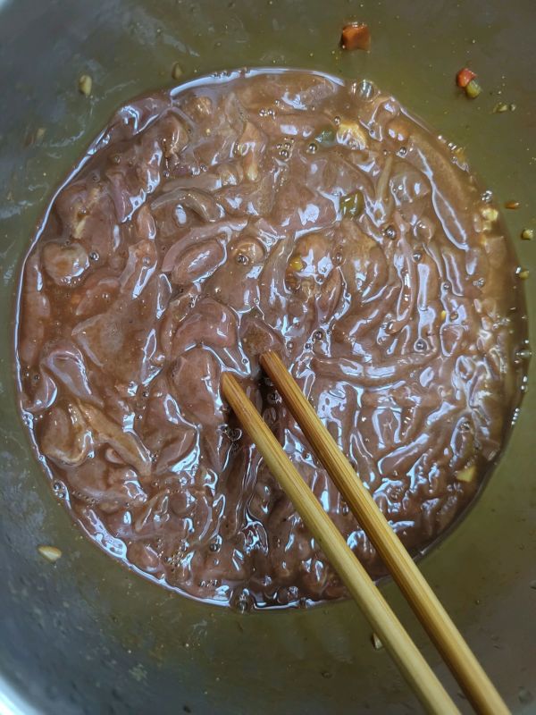 补血美食猪肝炒洋葱