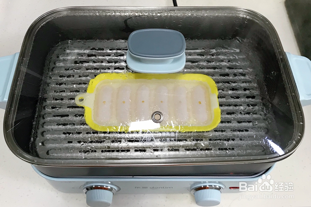 怎么做鸡胸肉三文鱼肠（宝宝辅食）？