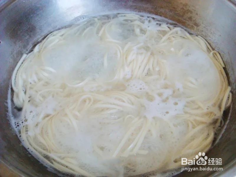 挂面鸡蛋饼的做法