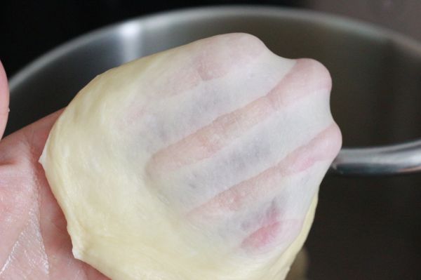 香葱脆皮肠面包