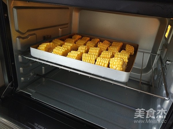 香烤嫩玉米的做法