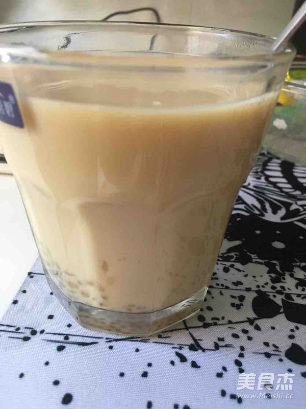 西米奶茶的做法