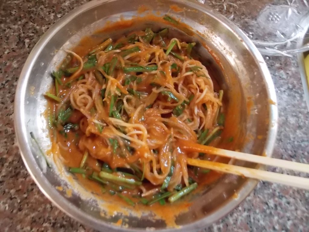 酸辣酸辣的莴笋泡菜，吃货必不可少的哦！