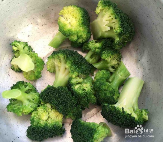 粤菜腊肉煲仔饭怎么做