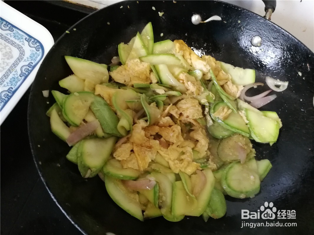 西葫芦炒土鸡蛋
