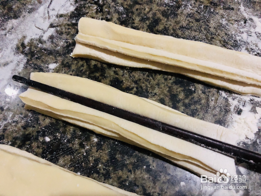 赞不绝口的香酥小油条