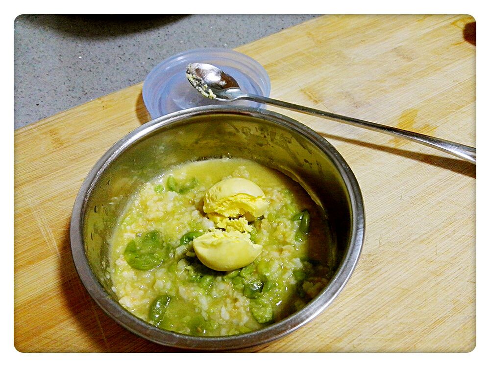 教你做宝宝最爱之虾蓉蛋黄泥,好吃极了