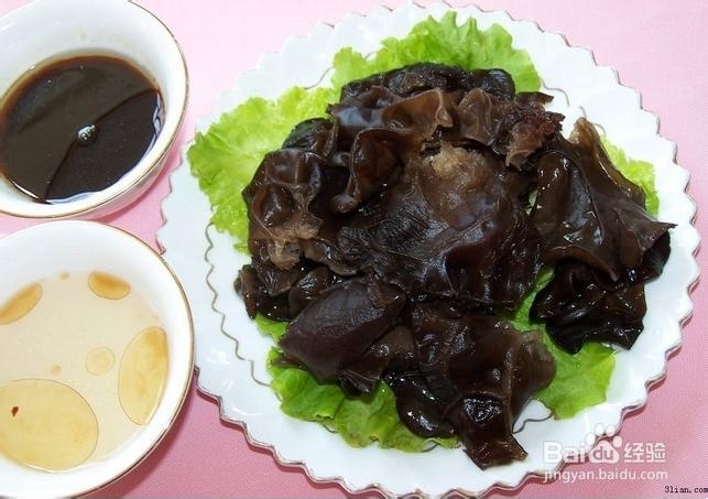 春夏季8种蔬果清润排毒 乌梅 黑葡萄 黑加仑