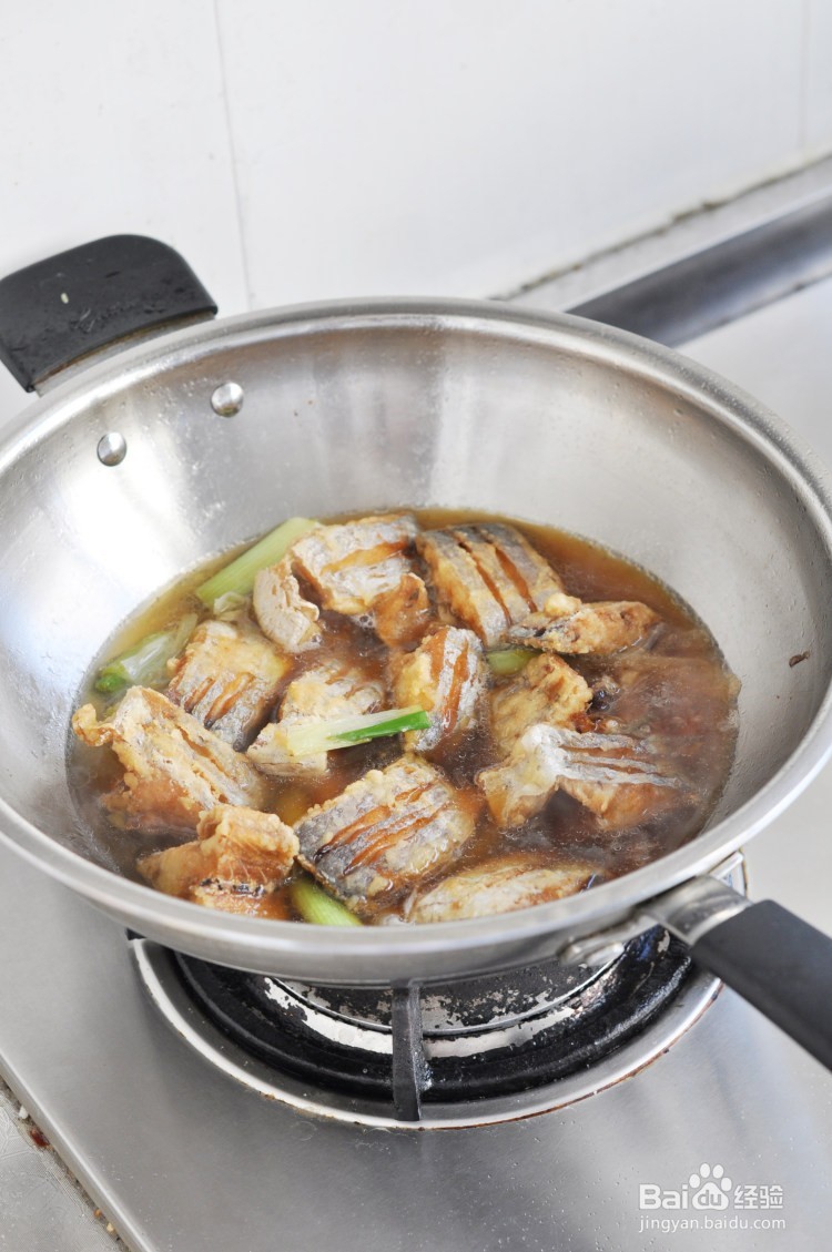 葱油烧带鱼做法