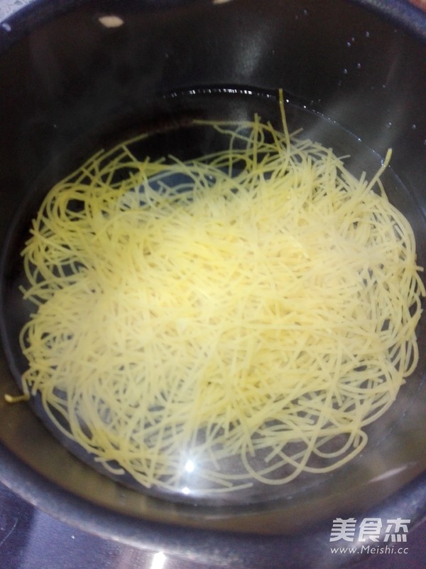 韩国温面 朝鲜族黄面条