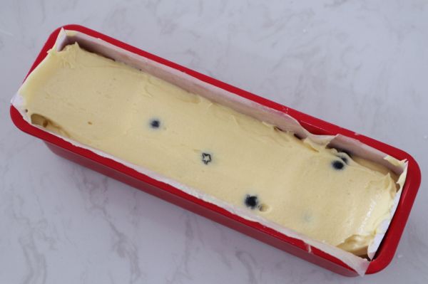 百香果蓝莓磅蛋糕