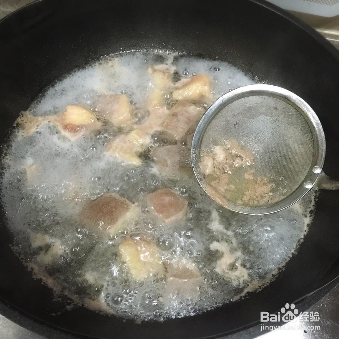 红咖喱牛腩的做法