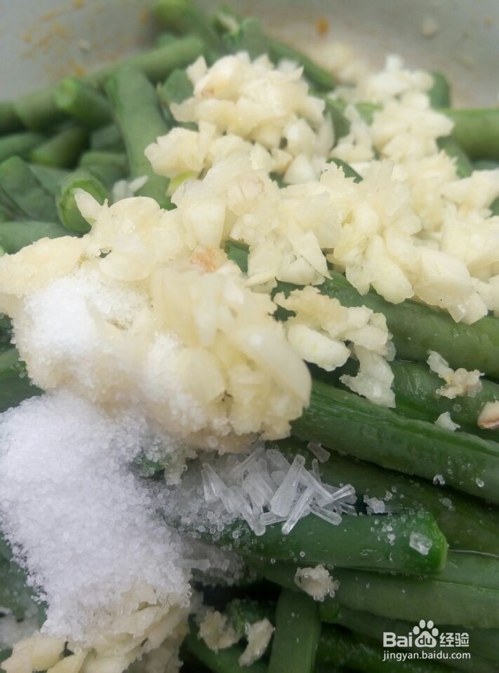 凉拌豆角的制作