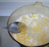玉米酒酿年糕羹的制作步骤