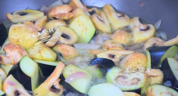 洋葱口蘑煮茄丁