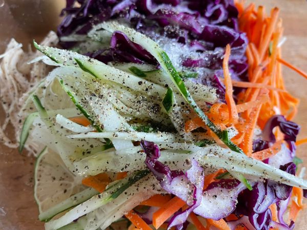 焙煎芝麻鸡肉沙拉