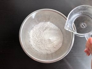 此配方做出的驴打滚无比软糯,放一天还是软的