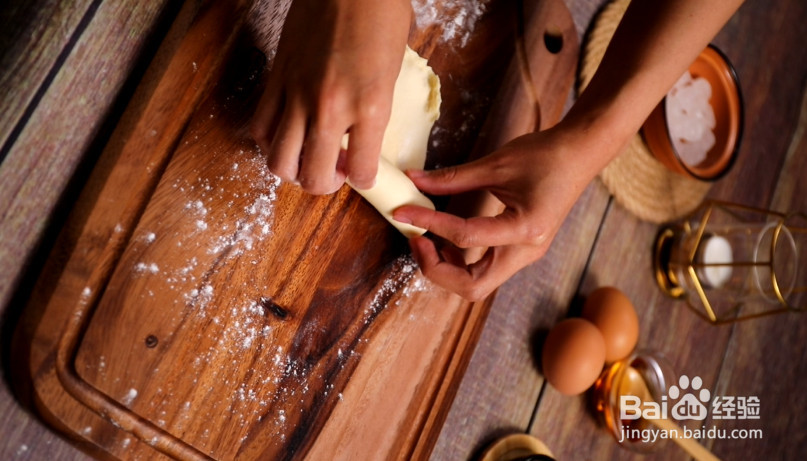 蜂蜜脆底小面包的做法