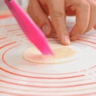 制作肉馅蛋黄派