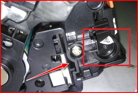 惠普M154a硒鼓缺少碳粉灯亮,如何解除