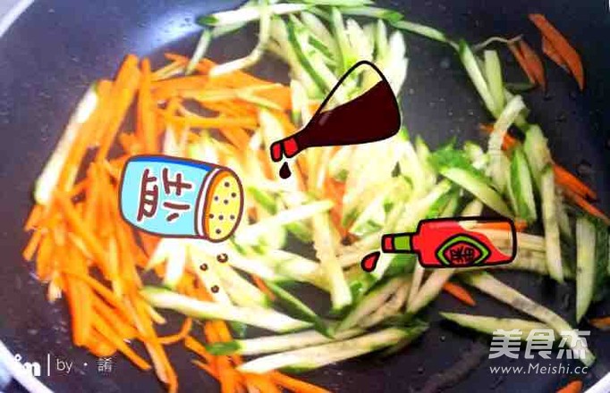 番茄沙司炒面条