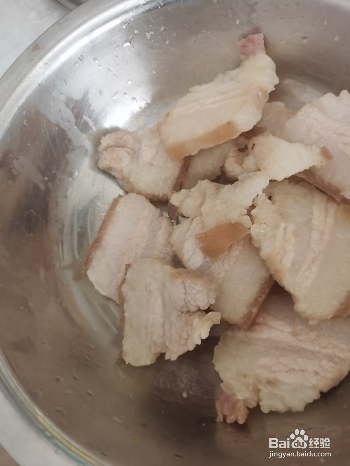 如何做香辣五花肉?