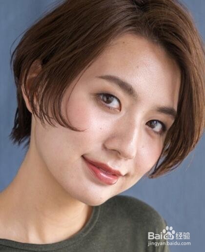 女生头发少？试试这几个发型吧