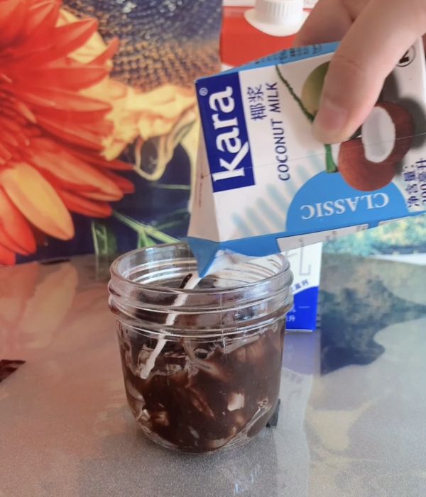 巧克力椰乳拿铁