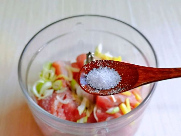韭菜木耳猪肉水饺