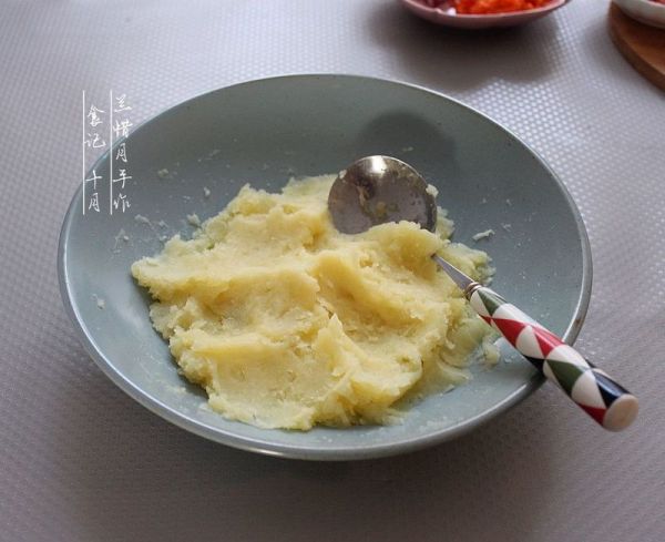 波点蛋卷土豆泥沙拉