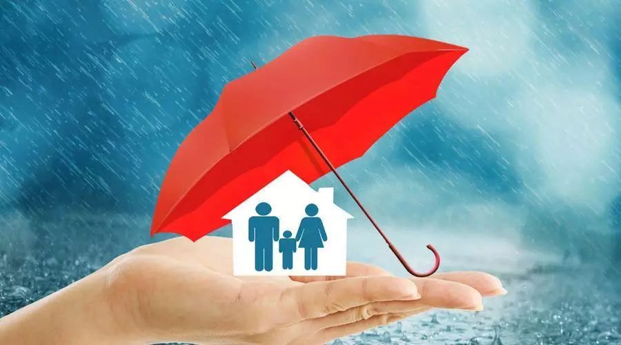 关于给未成年儿童买保险，投保人必须是第一监护人吗