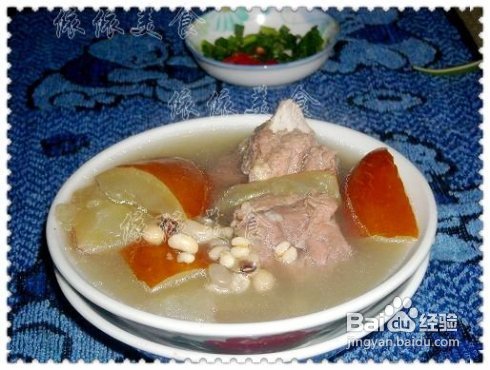 17款夏日清热解暑汤水---猪骨黄豆苦瓜汤
