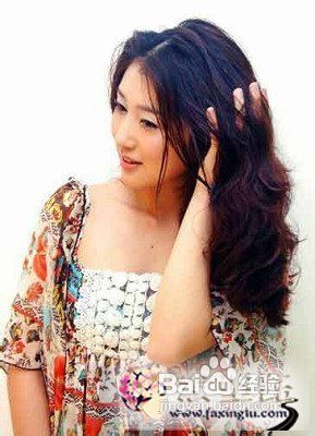OL气质美女教你DIY名媛梨花头