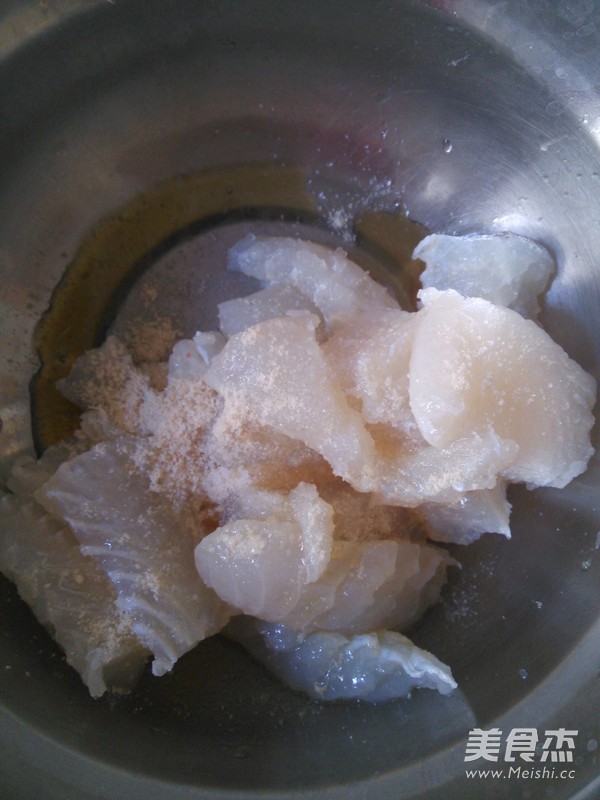 鱼肉酿橙子的做法