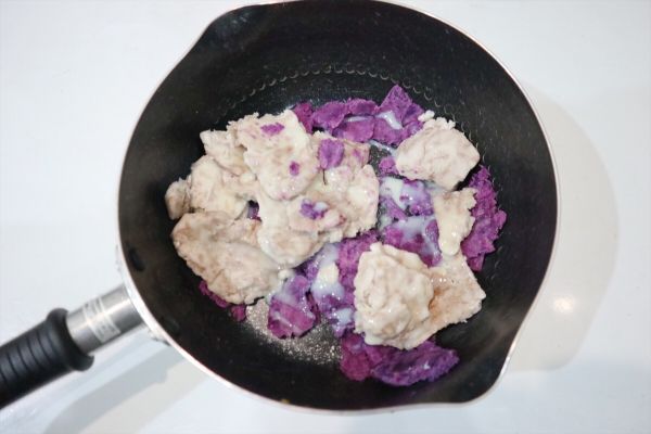 酥皮黑糖香芋软欧包