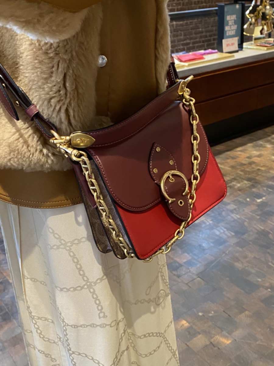 ​女生喜欢的基础款包包，赶紧来挑呀！