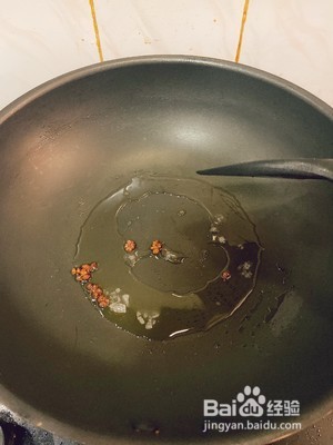 红焖羊骨头的做法