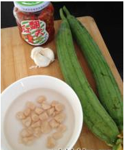 怎么做蒜泥干贝丝瓜盅