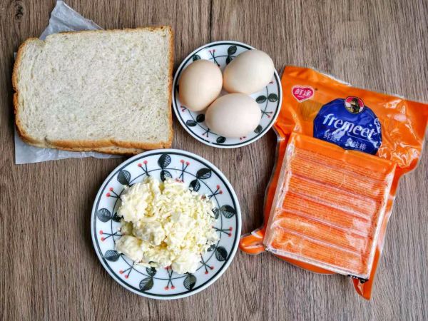 蟹肉棒吐司烘蛋