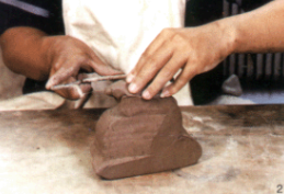 雕塑镂空怪兽工艺实例