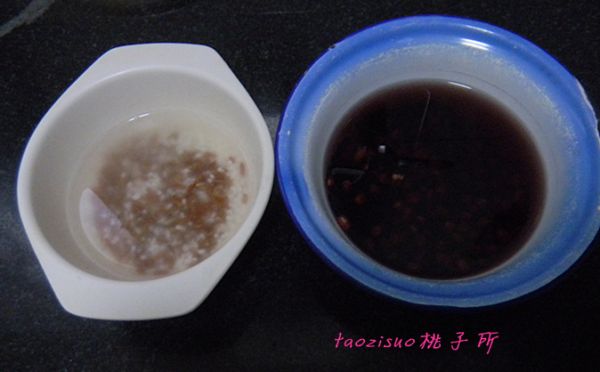 奶香红豆黑米糊